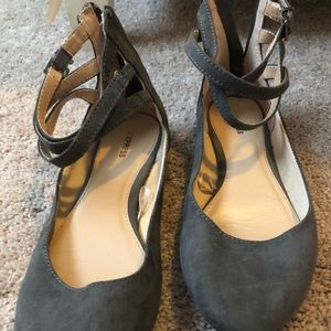 Express Grey flats